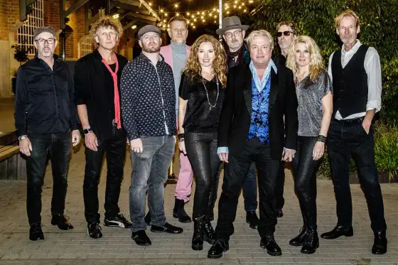 Hanna Wanngård bakom Vocalettes och Soul Pack